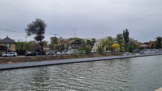 В каналах Астрахани понижают уровень воды