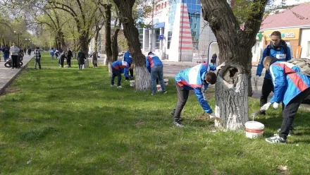 Астраханцы провели большой весенний субботник