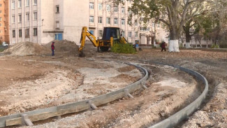 На благоустройство двух школ в Астрахани выделено почти 1,5 млн рублей