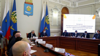 В Астрахани обсудили проблемы с лечением и реабилитацией тяжелобольных детей