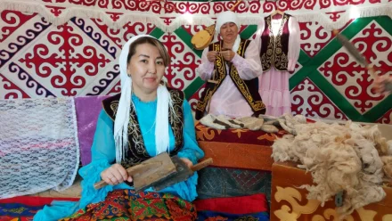 Астраханцев приглашают на мастер-класс по ручному прядению