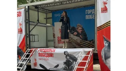 Астраханские «Фронтовые бригады» продолжают поздравлять ветеранов