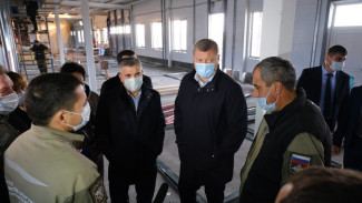 Игорь Бабушкин проверил строительство ковидного госпиталя в Астрахани