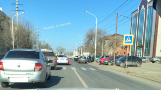 На улице Латышева в Астрахани сбили 20-летнего парня