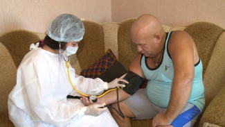 Астраханцы проходят диспансеризацию на дому