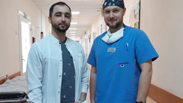 В Астрахани врачи спасли 10-летнему мальчику руку, повреждённую электропилой