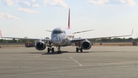 Каких автобусных или авиарейсов ждут астраханцы