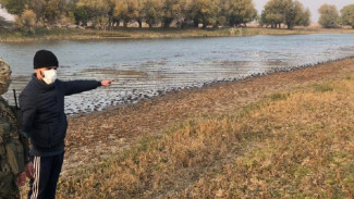 В Астраханской области пограничники пресекли попытку пересечения границы вплавь