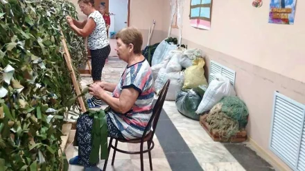 Астраханские мастерицы передали в зону СВО более 430 масксетей