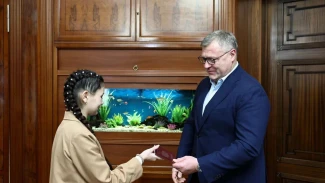 Игорь Бабушкин исполнил мечту юной астраханки с «Ёлки желаний»