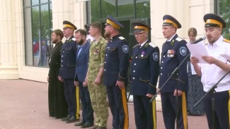 В Астрахани прошел первый смотр строя и песни «Наследники казачьей славы»