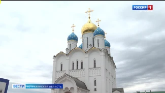 В Астрахани Благовещенский храм открыл двери для всех верующих