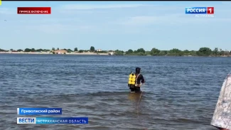 Специалисты ГКУ «Волгоспас» уже начали подготовку к пляжному сезону в Астрахани