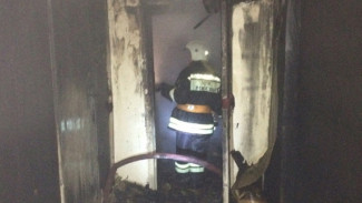 В Астрахани при пожаре в квартире пострадал 46-летний мужчина