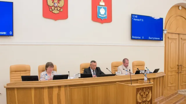Астраханских учителей ждут выплаты за классное руководство