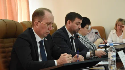 В администрации Астрахани создали управление дорожного хозяйства и транспорта