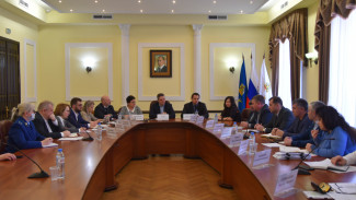 В Астрахани проверяют реализацию программ по переселению из аварийного жилья