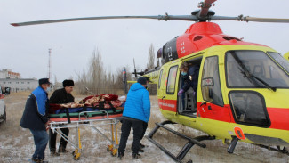  Астраханские врачи и санавиация спасли жизнь 68-летней женщине