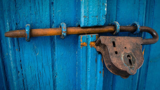 Астраханца осудят за удержание экс-сожительницы и её дочки в подвале