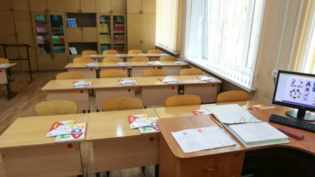 В школы Астраханской области направили рекомендации по безопасности