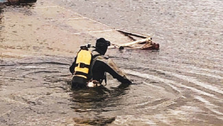 В Астраханской области подняли все затопленные звенья переправы