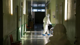 С начала года в Астрахани более 50 пожилых людей скончались от COVID-19