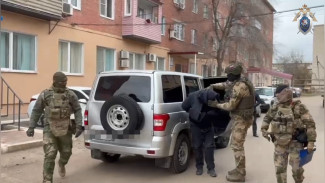 Астраханец подозревается в обмане родственников погибшего участника СВО