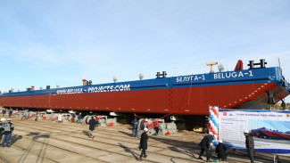 В Астраханской области спустили на воду грузовой несамоходный понтон 