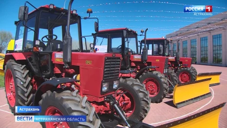 Спецтехнику и транспорт КТК передал госучреждениям Астраханской области