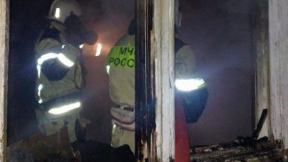 В астраханском посёлке Лиман при пожаре пострадал 43-летний мужчина