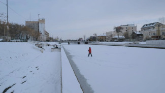В Астрахани 13-летняя девочка провалилась под лёд