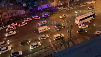 В Астрахани на Кубанской водитель автобуса насмерть сбил женщину