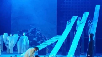 Астраханский драмтеатр показал свой спектакль на Донбассе