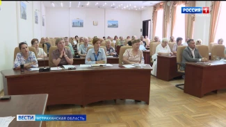 Астраханские ветераны активно взаимодействуют с подрастающем поколением