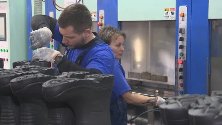 В Астрахани запустят производство новой линейки обуви 