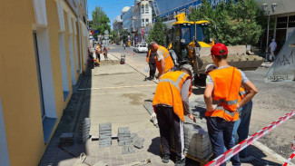 На улице Кирова в Астрахани уложат 10900 квадратных метров тротуарной плитки