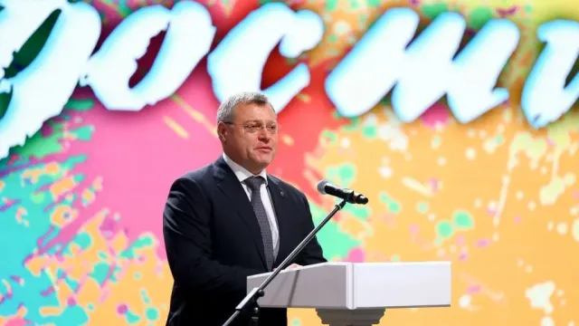 В Астрахани прошёл инклюзивный фестиваль «Краски радости»