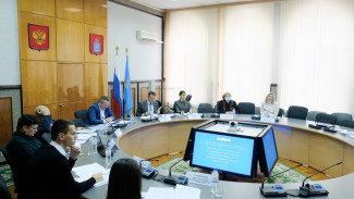 В Астрахани отбирают кандидатов в молодёжный парламент при областной Думе