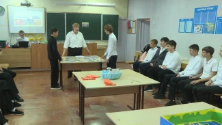 В астраханской школе провели День дублёра по-новому