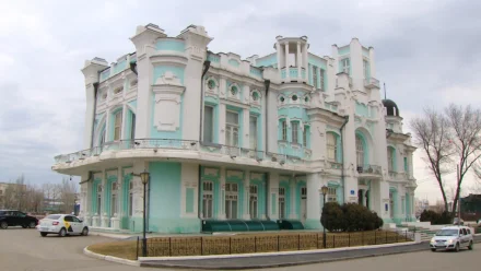 В Астрахани в районе Дворца бракосочетания изменили схему организации дорожного движения