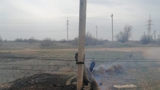 Село в Астраханской области осталось без воды из-за пожара