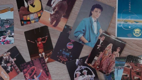 «Астрахань коллекционная» : открытки и значки