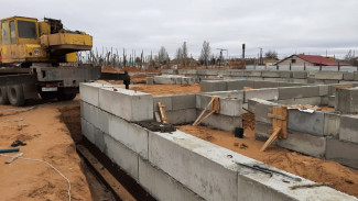 Нелегальные мигранты строили «Ясли-сад» в селе Астраханской области