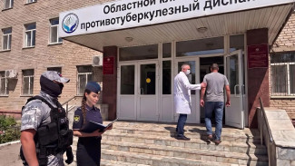 Больной туберкулёзом астраханец был госпитализирован после вмешательства судебных приставов