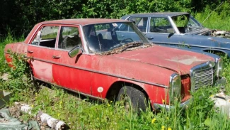 Прокуратура через суд обязала администрацию Астрахани утилизировать бесхозный транспорт 