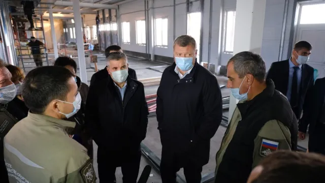Игорь Бабушкин проверил строительство ковидного госпиталя в Астрахани