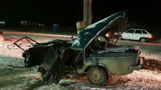 В Ахтубинске погиб водитель при наезде на опору ЛЭП