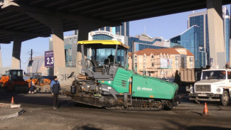 Асфальт на улице Анри Барбюса в Астрахани уложат до конца года