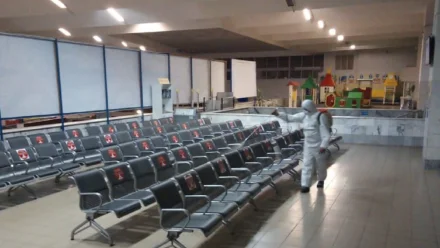 В Астрахани на ж/д вокзале проведут дезинфекцию перед приездом Деда Мороза