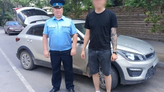 Астраханские судебные приставы продолжают передавать в зону СВО автомобили владельцев, привлеченных к уголовной ответственности